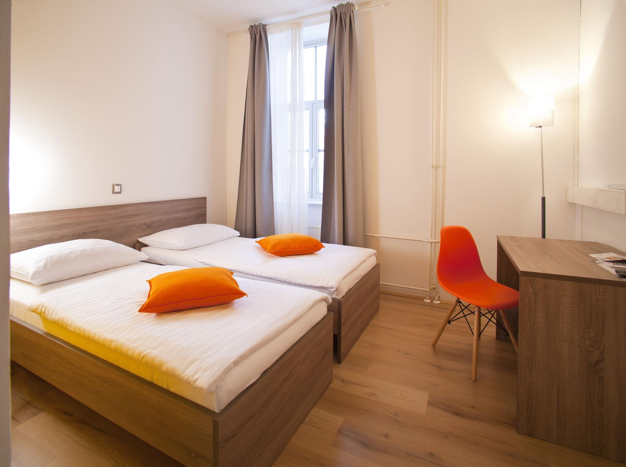 B&B Hotel Maribor Uni Hostel ภายนอก รูปภาพ