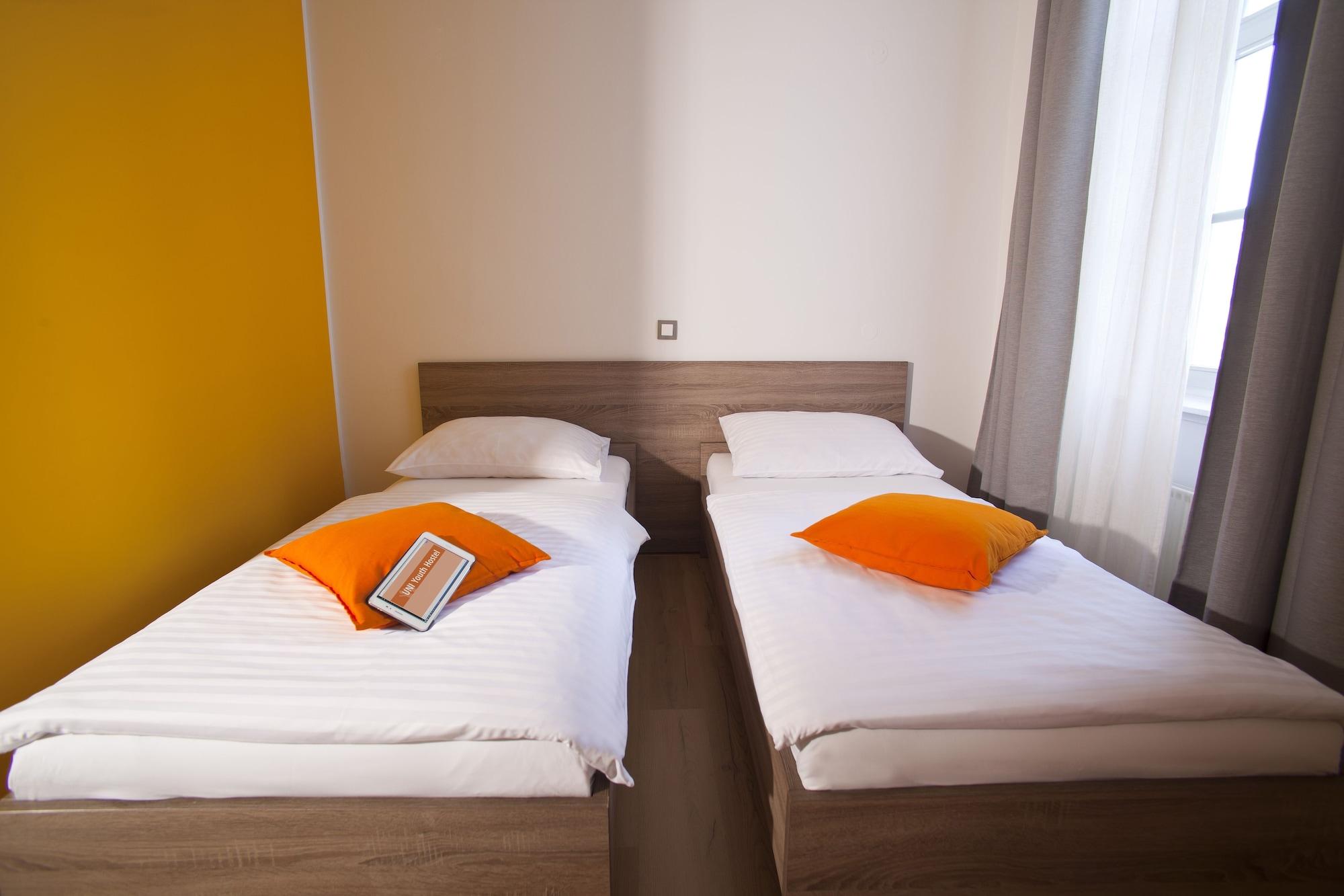 B&B Hotel Maribor Uni Hostel ภายนอก รูปภาพ