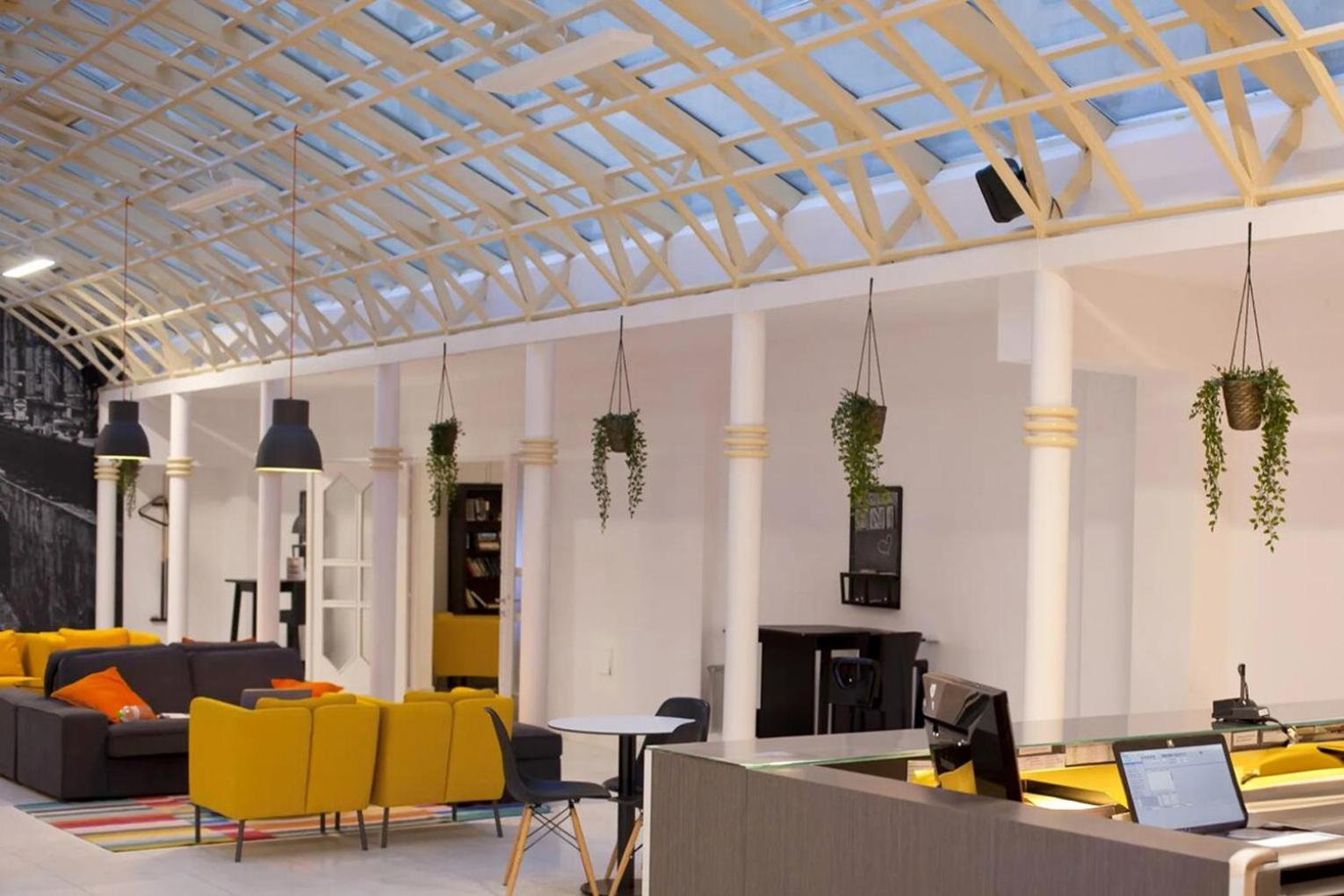 B&B Hotel Maribor Uni Hostel ภายนอก รูปภาพ