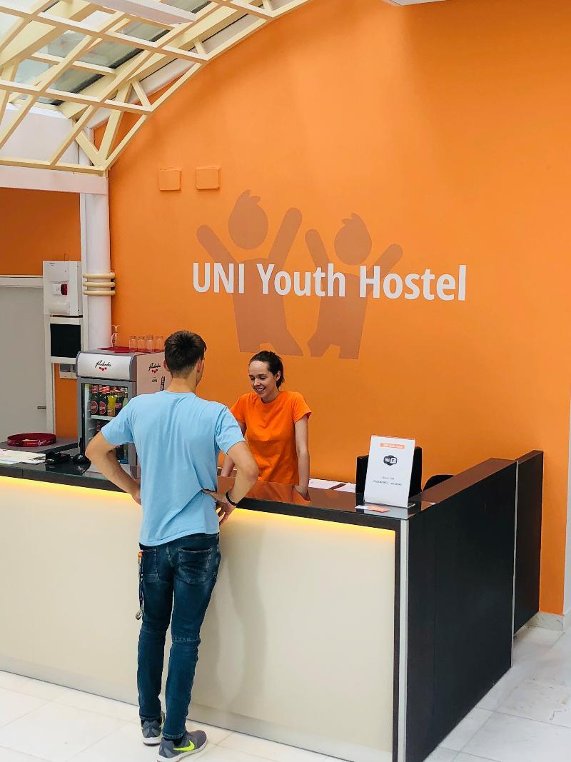 Uni Hostel มาริบอร์ ภายนอก รูปภาพ