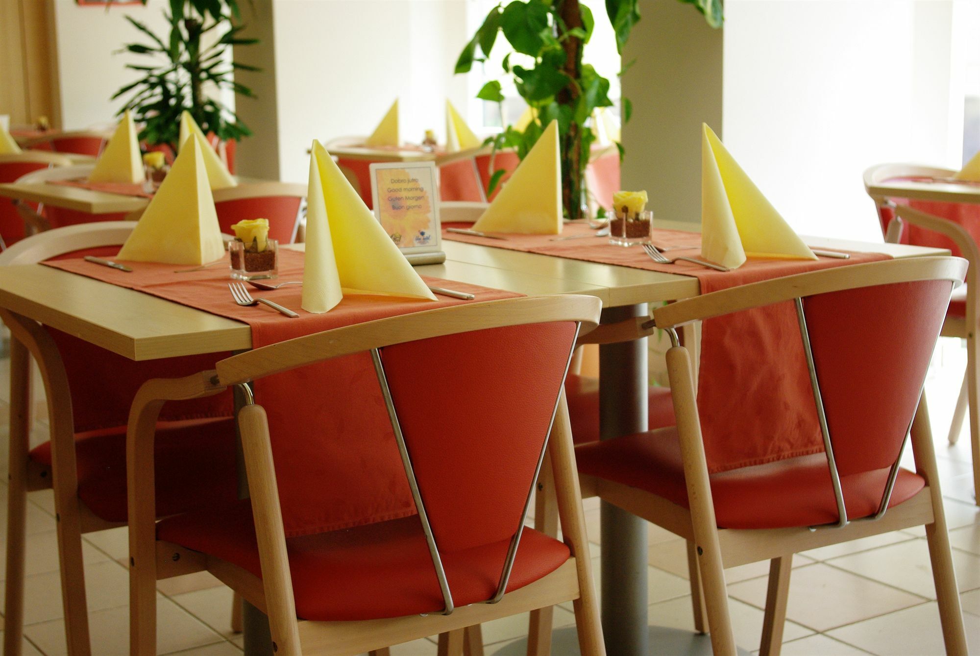 B&B Hotel Maribor Uni Hostel ภายนอก รูปภาพ