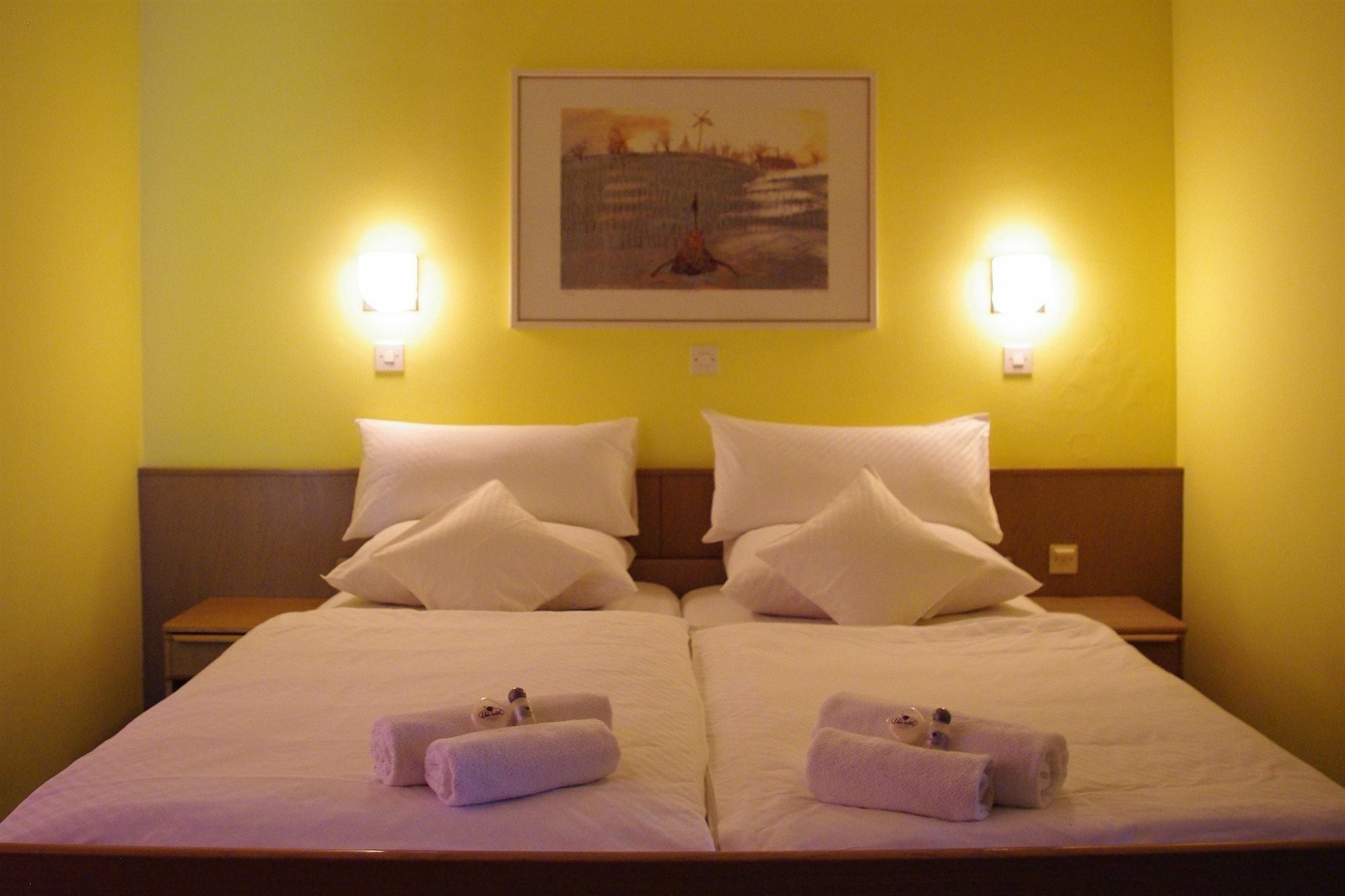 B&B Hotel Maribor Uni Hostel ภายนอก รูปภาพ